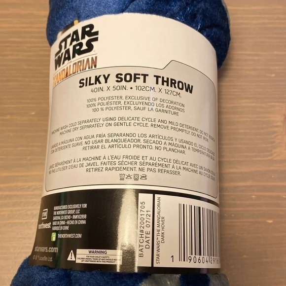 Disney Star Wars The Mandalorian throw blanket​ - Picture 5 of 5